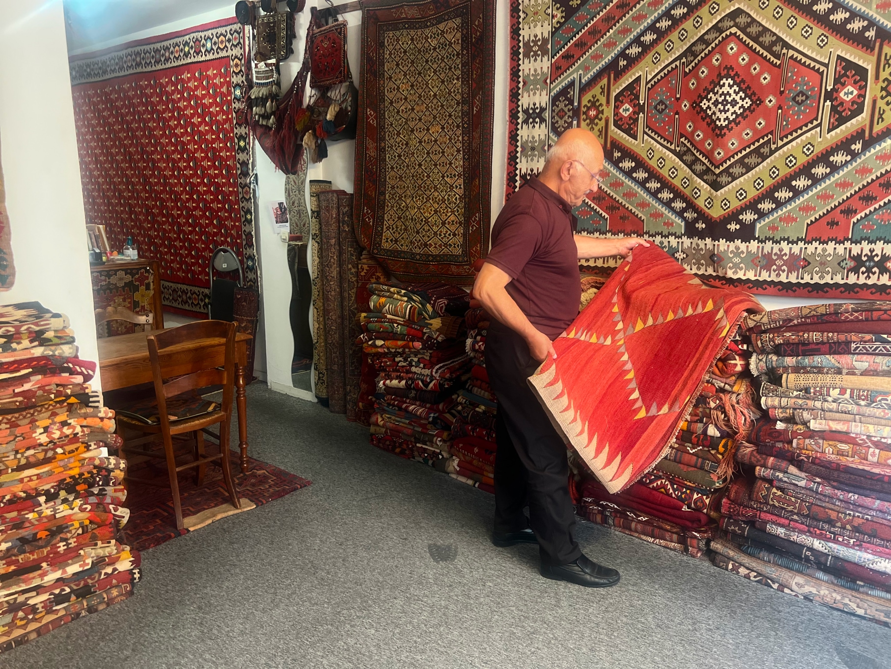 location événement bordeaux Les Différents Styles Régionaux des Kilims d’Anatolie